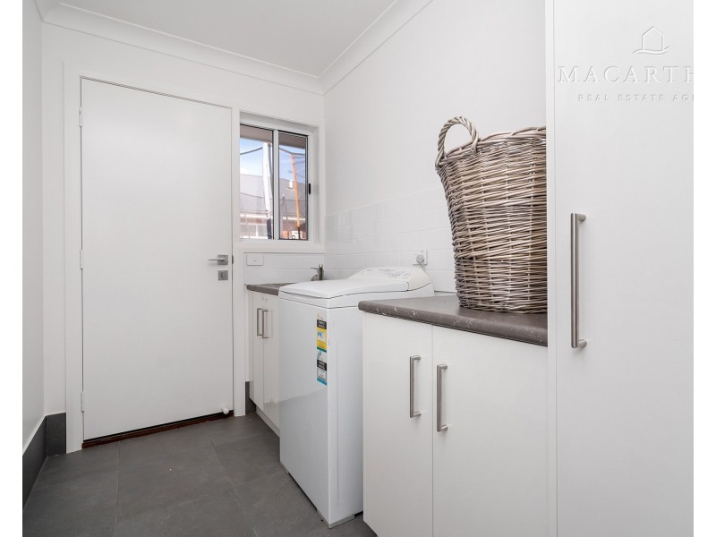 60 Jumbuck Drive, Gobbagombalin NSW 2650