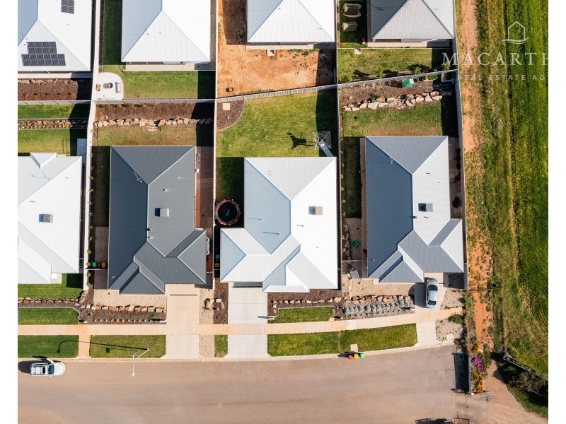 60 Jumbuck Drive, Gobbagombalin NSW 2650