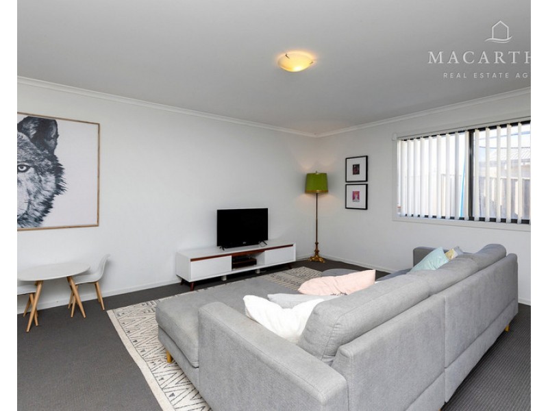 2/1 Ronald Street, Gobbagombalin NSW 2650