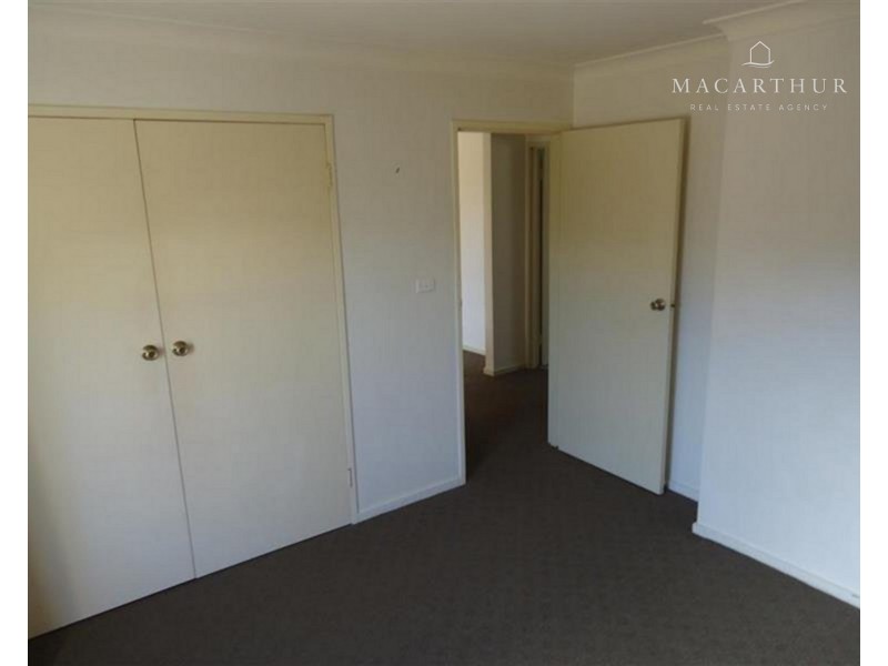 1/30 Lampe Avenue, Wagga Wagga NSW 2650