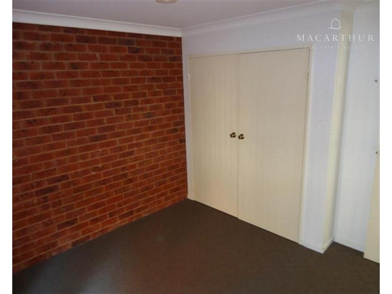 1/30 Lampe Avenue, Wagga Wagga NSW 2650