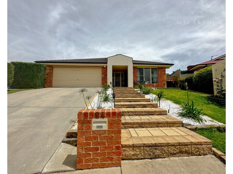 24 Monaro Court, Tatton NSW 2650