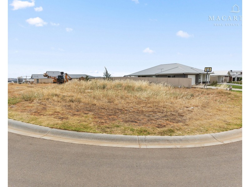 20 Wyoming Avenue, Gobbagombalin NSW 2650