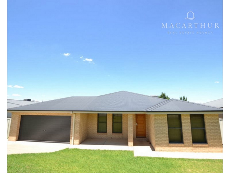 10 Pinnacle Place, Estella NSW 2650