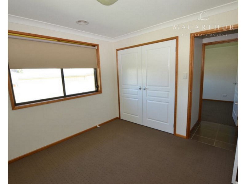 10 Pinnacle Place, Estella NSW 2650