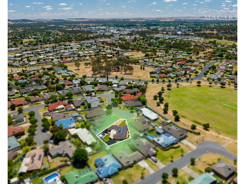 16 Walla Place, Glenfield Park NSW 2650