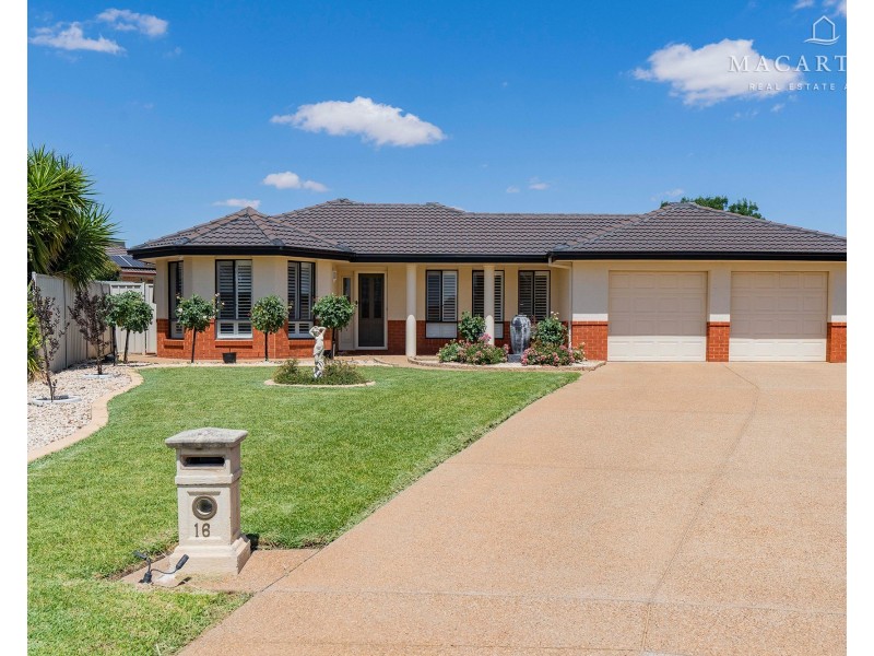 16 Walla Place, Glenfield Park NSW 2650