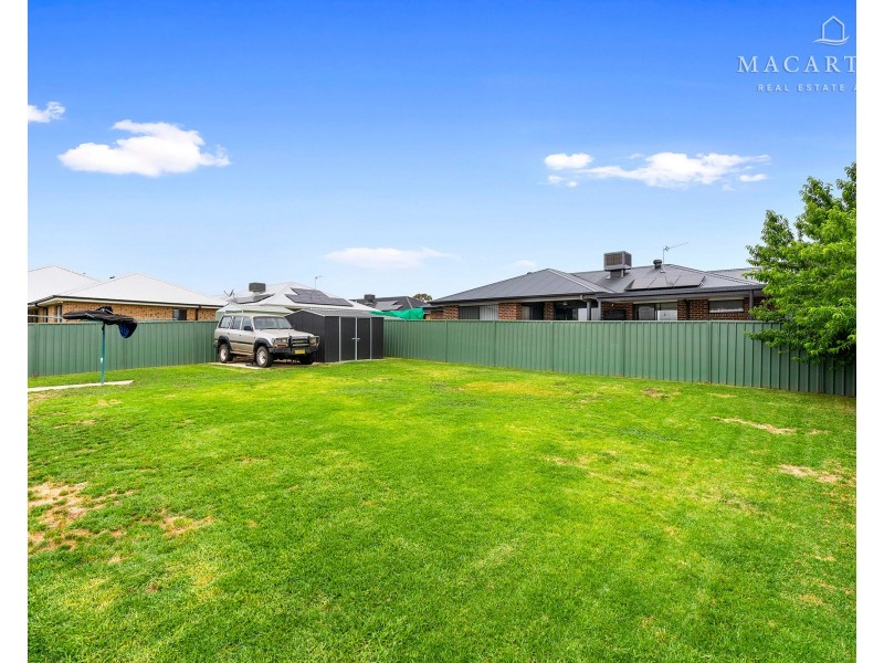 8 Wollemi Street, Forest Hill NSW 2651
