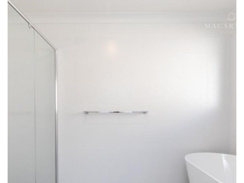 49 Deakin Avenue, Lloyd NSW 2650