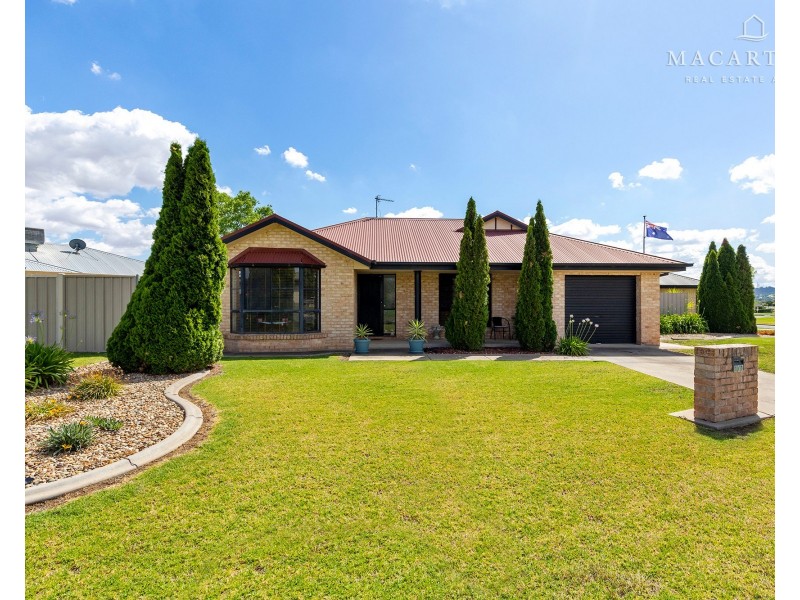 1/1 Woomera Place, Glenfield Park NSW 2650