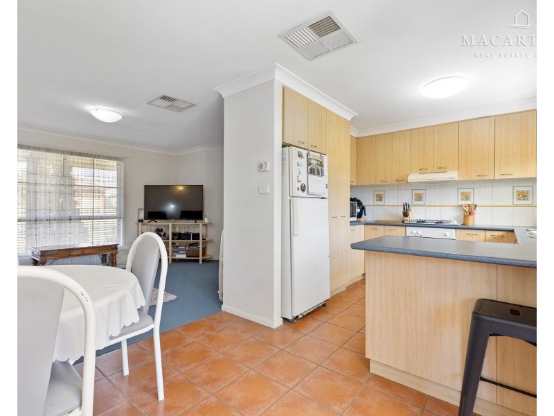 1/1 Woomera Place, Glenfield Park NSW 2650