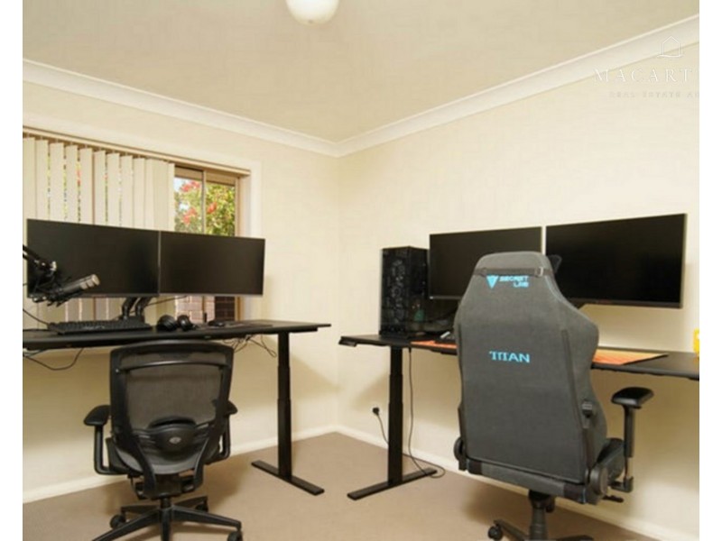 3/3 Carinya Street, Glenfield Park NSW 2650