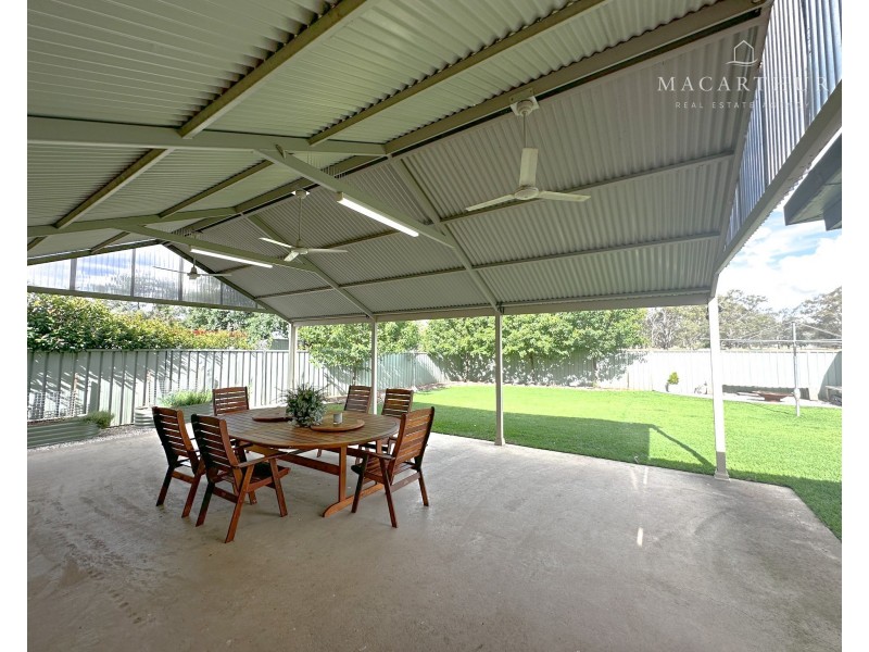 25 Forrest Street, Lake Albert NSW 2650