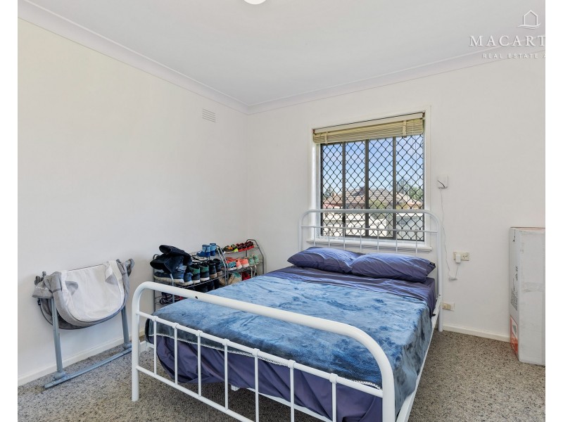 33 Leavenworth Drive, Mount Austin NSW 2650