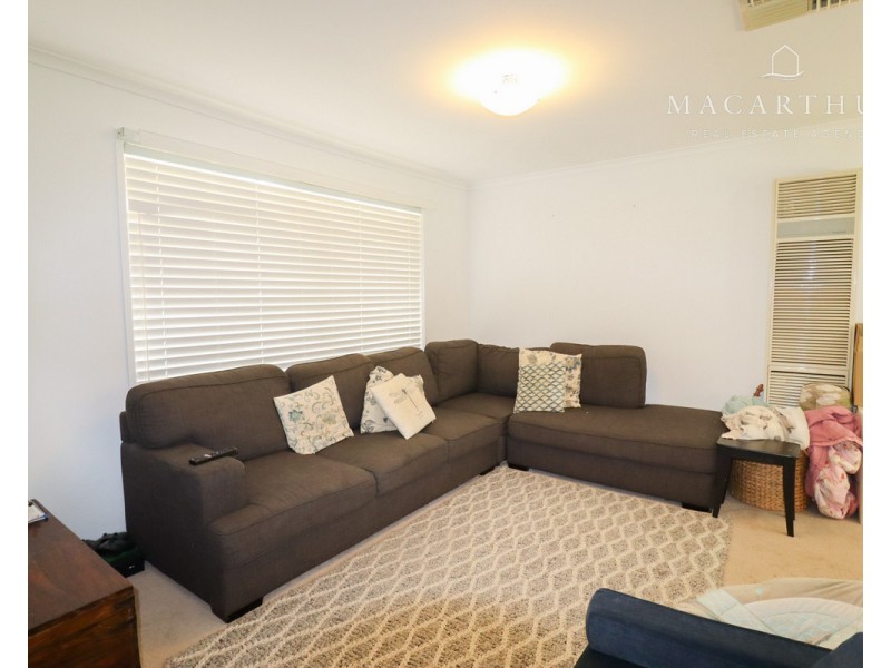 12 Cooba Place, Estella NSW 2650