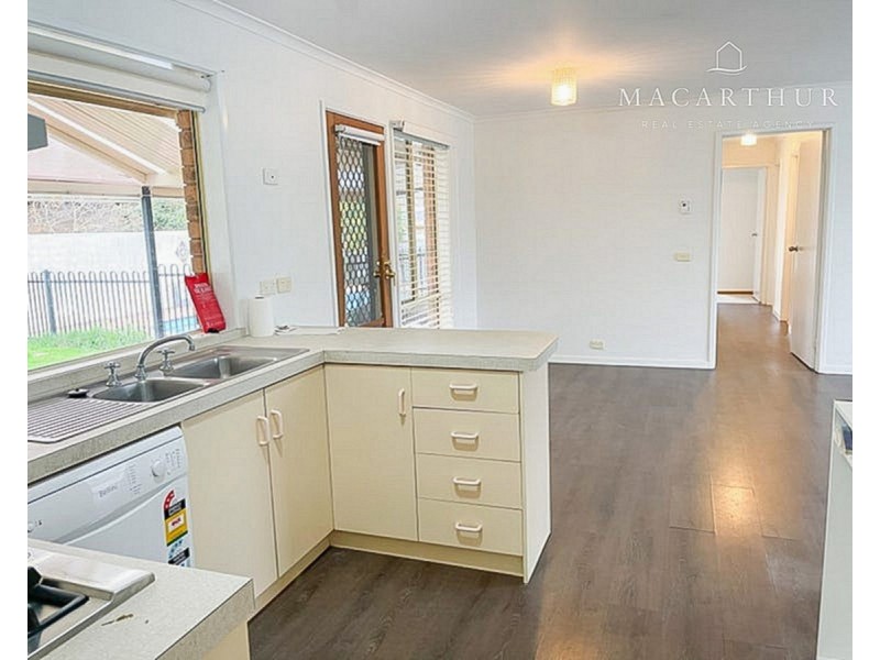 12 Cooba Place, Estella NSW 2650