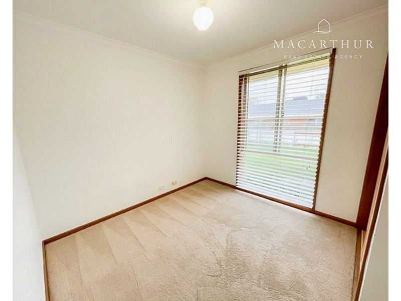 12 Cooba Place, Estella NSW 2650