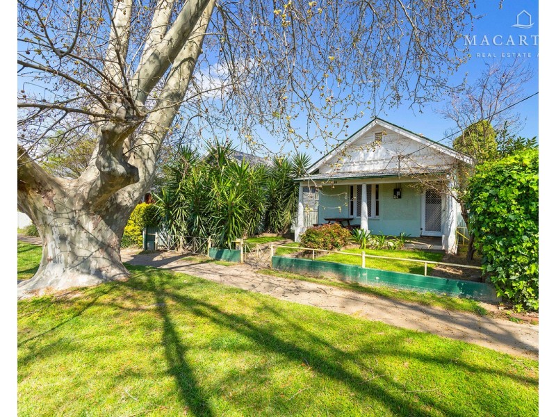 20 Albert Street, Wagga Wagga NSW 2650