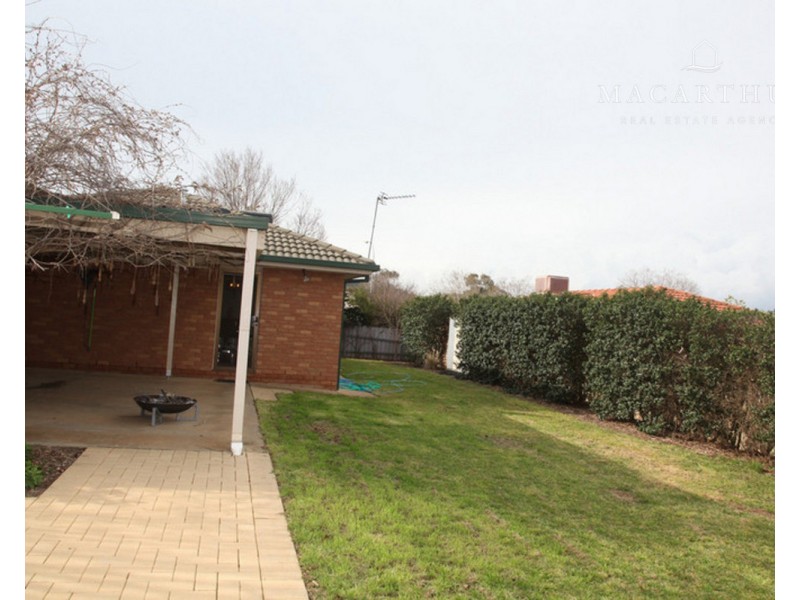 18 Canola Place, Estella NSW 2650