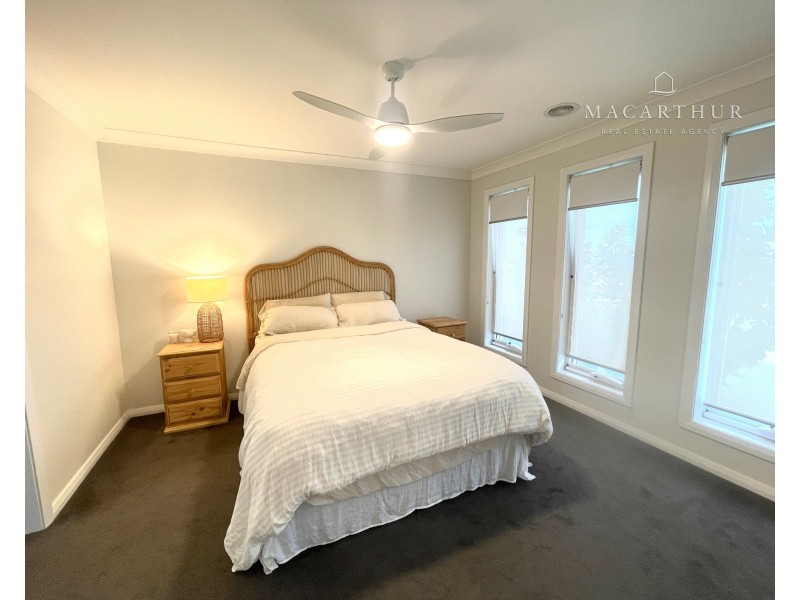 8 Jumbuck Drive, Gobbagombalin NSW 2650