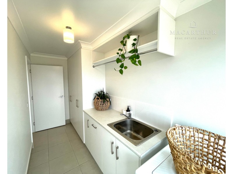 8 Jumbuck Drive, Gobbagombalin NSW 2650