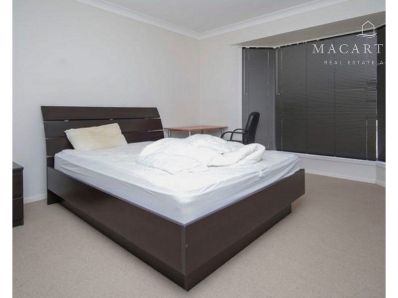 20 Birri Place, Glenfield Park NSW 2650