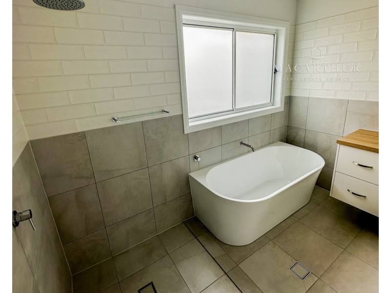 20 Lacebark Drive, Forest Hill NSW 2651