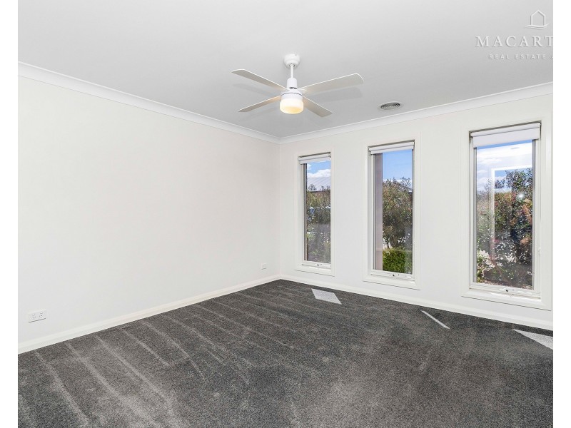 19 Goonawarra Street, Gobbagombalin NSW 2650