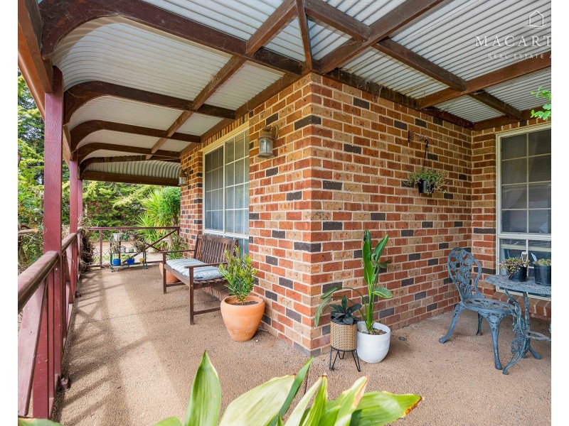 4 Lamilla Street, Glenfield Park NSW 2650