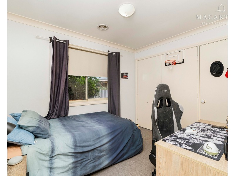 4 Lamilla Street, Glenfield Park NSW 2650