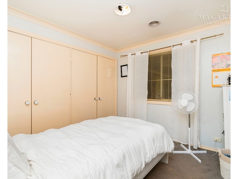 4 Lamilla Street, Glenfield Park NSW 2650