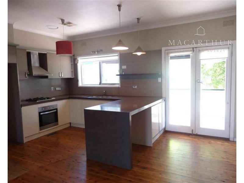89 Leavenworth Drive, Mount Austin NSW 2650