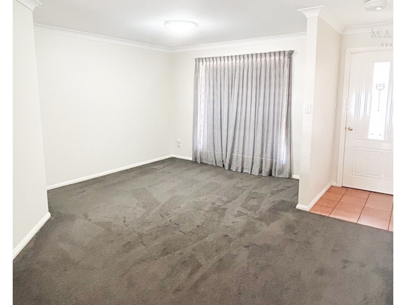 30 Woomera Place, Glenfield Park NSW 2650