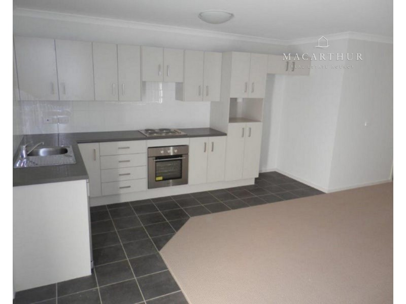 11 Hazelwood Drive, Forest Hill NSW 2651