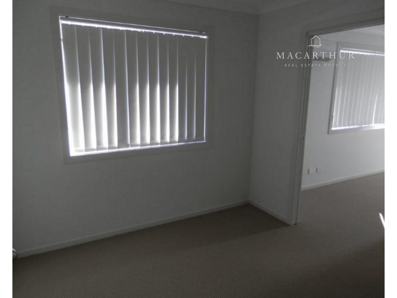 11 Hazelwood Drive, Forest Hill NSW 2651