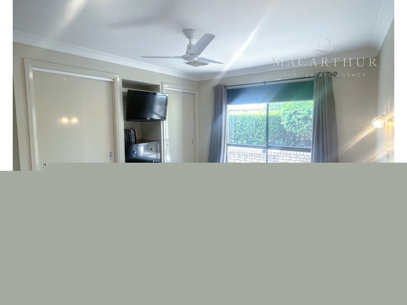 18 Yanko Crescent, Bourkelands NSW 2650