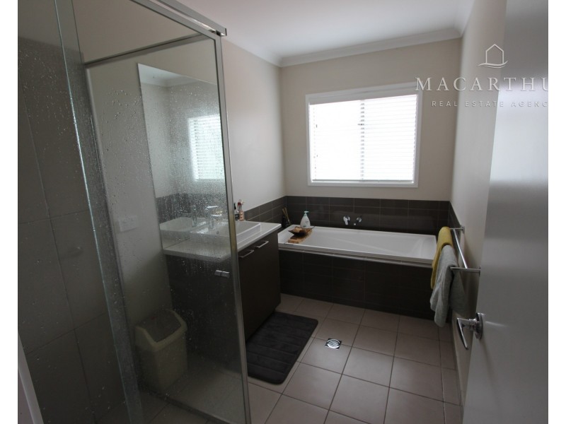 39 Paperbark Drive, Forest Hill NSW 2651