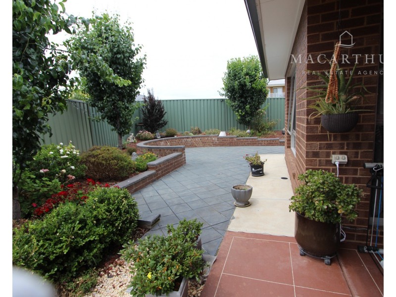 39 Paperbark Drive, Forest Hill NSW 2651