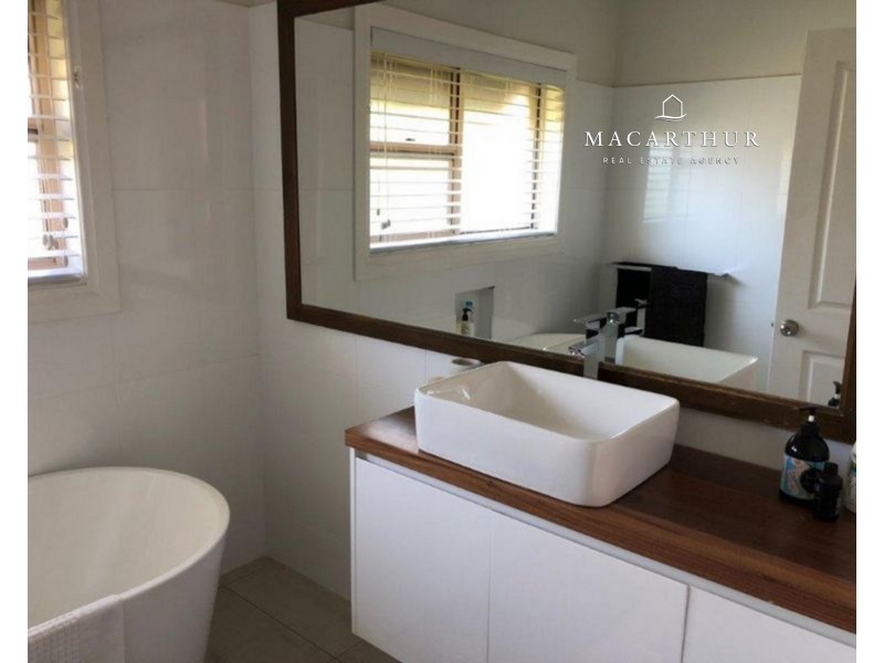 23 Brooklyn Drive, Bourkelands NSW 2650