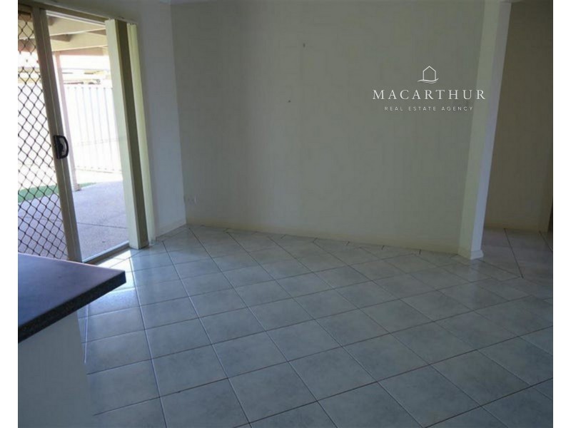 35 Kimba Drive, Glenfield Park NSW 2650