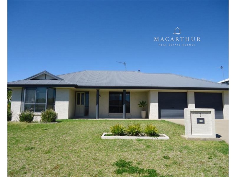 1 Dobell Place, Lloyd NSW 2650