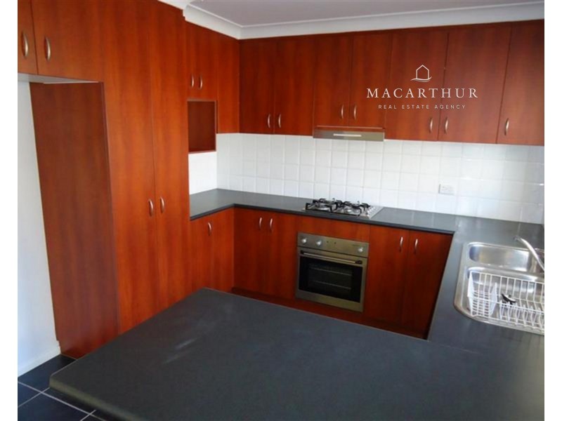 1 Dobell Place, Lloyd NSW 2650