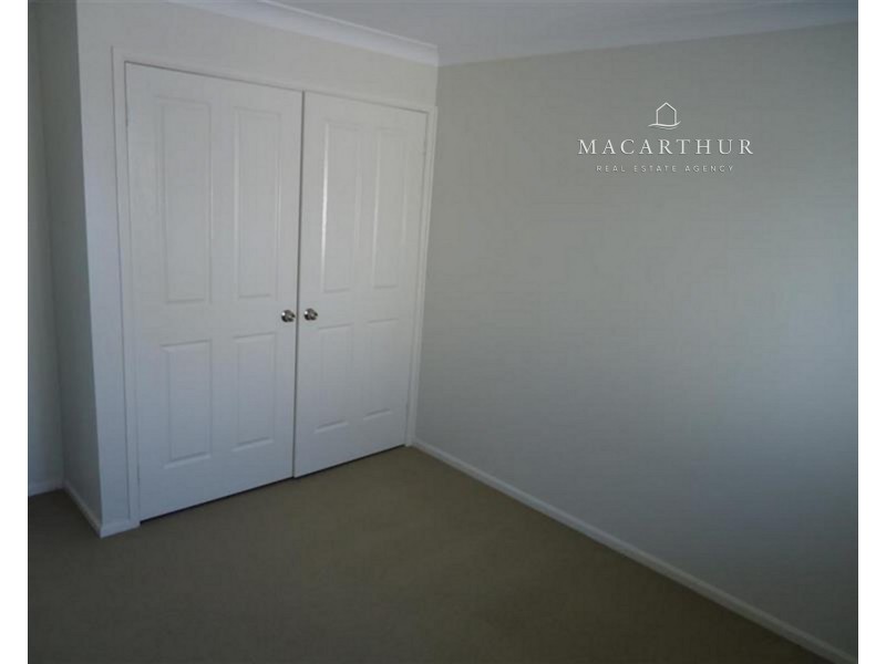 1 Dobell Place, Lloyd NSW 2650