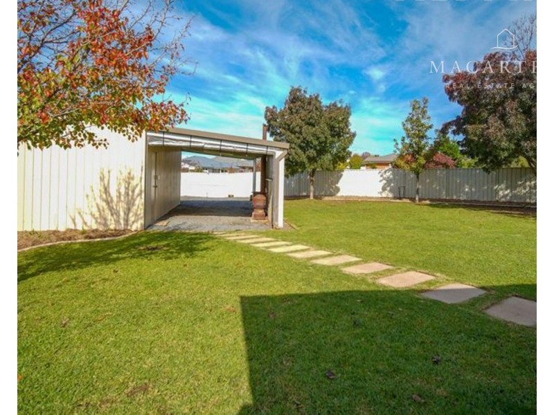 4 Alma Crescent, Estella NSW 2650