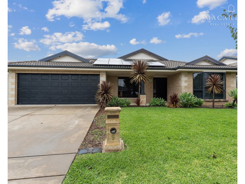 9 Teak Close, Forest Hill NSW 2651