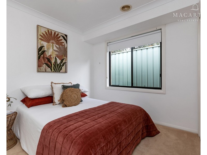 9 Teak Close, Forest Hill NSW 2651