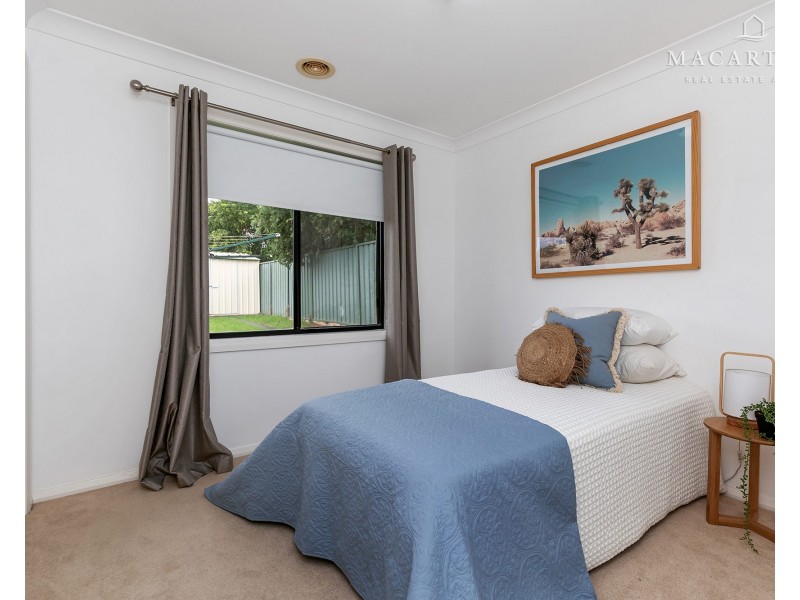 9 Teak Close, Forest Hill NSW 2651