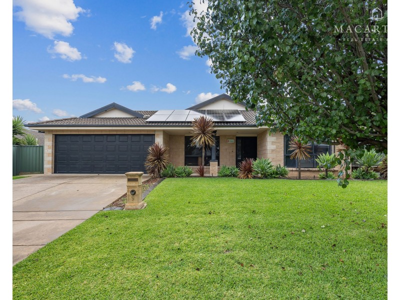 9 Teak Close, Forest Hill NSW 2651