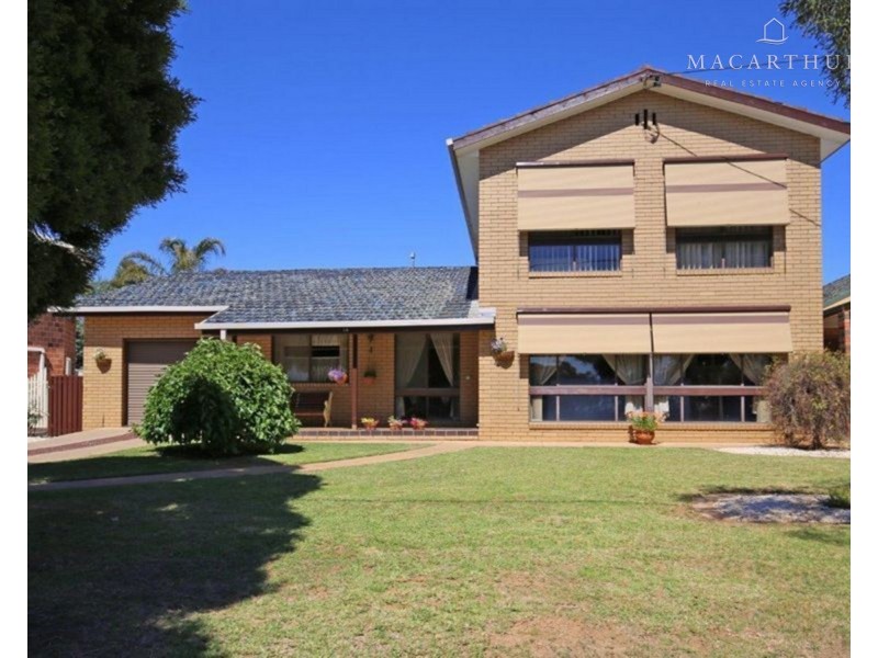 10 Freyberg Street, Ashmont NSW 2650