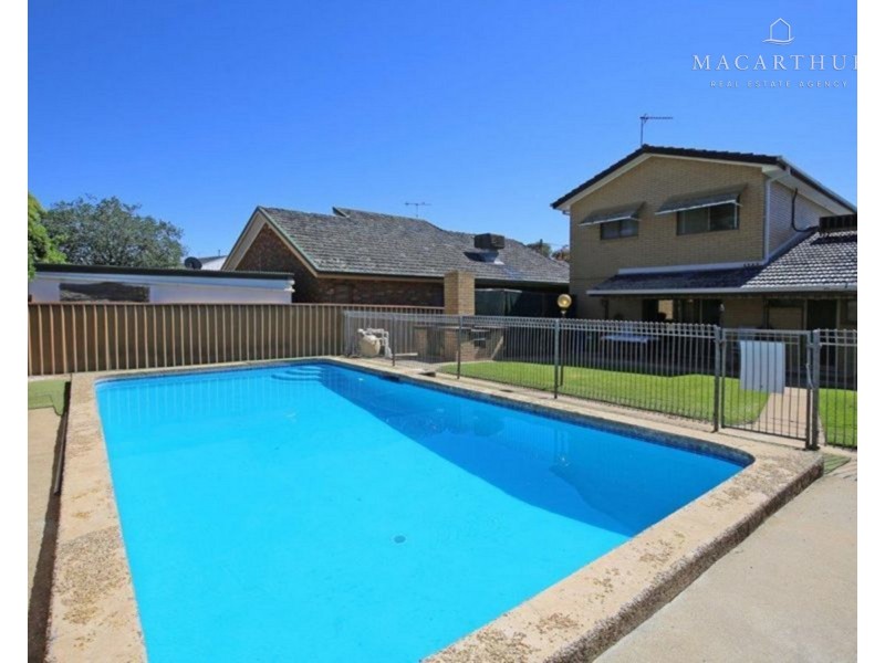 10 Freyberg Street, Ashmont NSW 2650